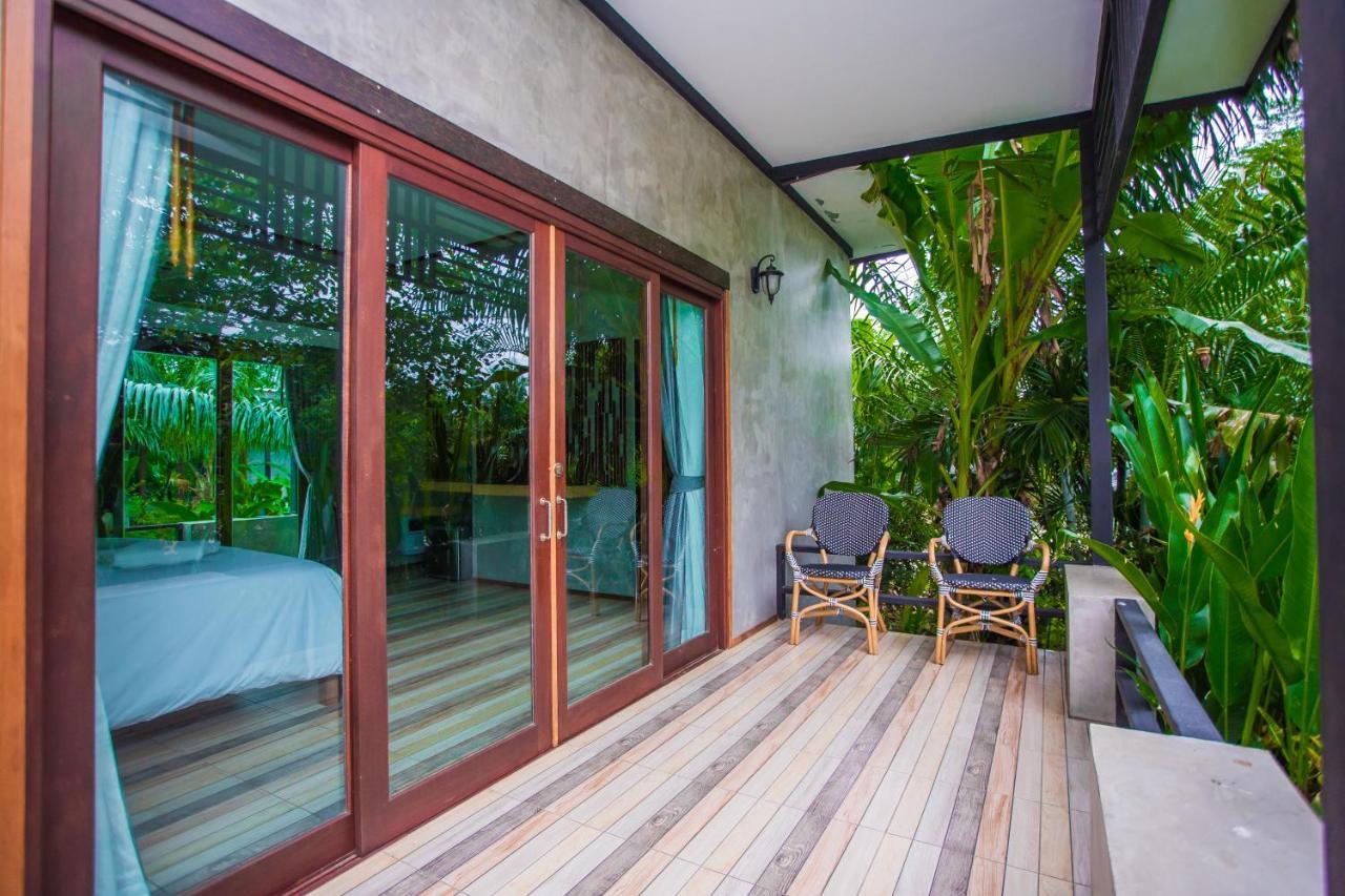 Palm Pran Resort Pran Buri Exterior photo